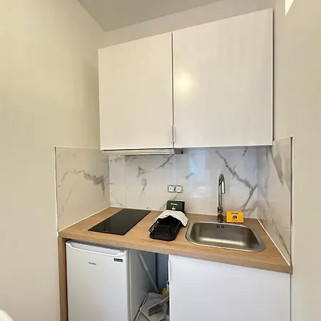 New 403 Rose - Cosy Center